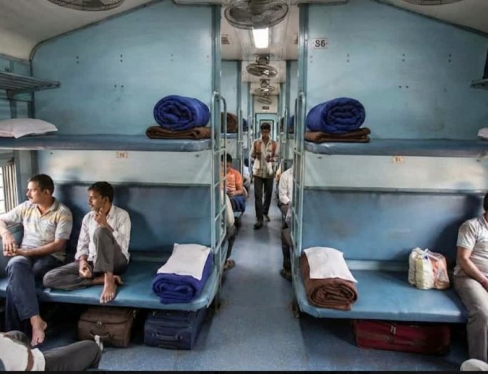 अमरकंटक एक्सप्रेस के स्लीपर यात्रियों को बड़ी राहत, अब किराये पर मिलेगा बेडरोल