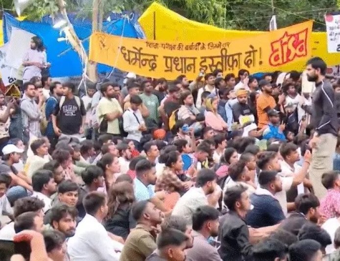सरकार ने फिर बढ़ाया बातचीत का हाथ, CJP ने बैठक के लिए न्यूट्रल स्थान की रखी शर्त