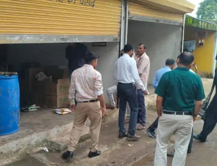 दुर्ग में कृषि विभाग का बड़ा एक्शन, अवैध खाद-कीटनाशक कारोबार पर दो एफआईआर