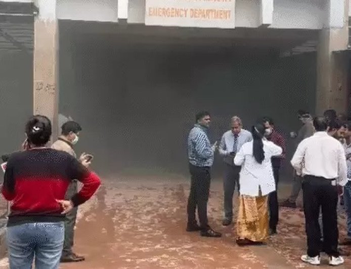 मेकाहारा अस्पताल के इमरजेंसी वार्ड में लगी आग, समय रहते टला बड़ा हादसा