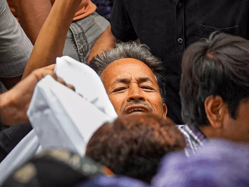 21वें दिन अनशनकारी सोनम वांगचुक अस्पताल भेजे गए, जंतर-मंतर पर हंगामा; अभिजीत दीपके पर स्याही फेंकी