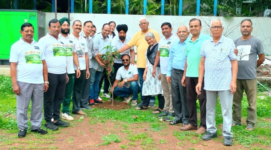 सियान सदन से गूंजा हरियाली का संदेश, ‘हर आंगन एक पेड़’ अभियान के तहत हुआ वृहद पौधारोपण