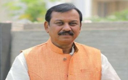 दो पूर्व नगर आयुक्तों के खिलाफ सांसद विजय बघेल का विशेषाधिकार हनन नोटिस