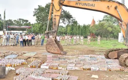 दुर्ग पुलिस ने 45 लाख रुपये की जब्त शराब का किया वैज्ञानिक निस्तारण