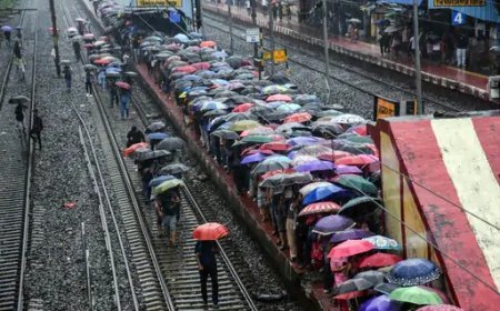 बारिश से 25 शहर बेहाल, घर-अस्पताल और थानों में भरा पानी