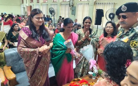 बीएसएफ जवानों की कलाई पर सजा रक्षा सूत्र, बहनों ने लिया देश की सुरक्षा का संकल्प