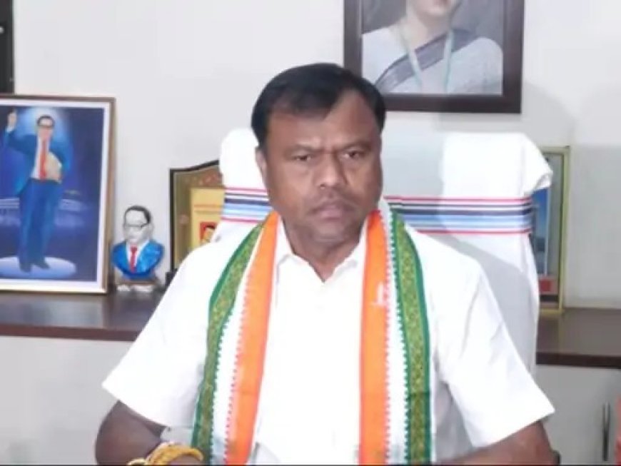 विश्व आदिवासी दिवस पर कांग्रेस का भाजपा-RSS पर हमला, दीपक बैज ने उठाए बधाई संदेश पर सवाल