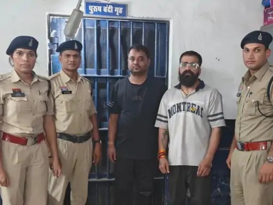 इंदिरा मार्केट में नकली प्रीमियम सिगरेट का कारोबार पकड़ा, दो गिरफ्तार