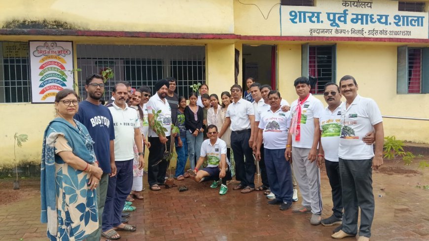 वृंदा नगर स्कूल परिसर में पौधरोपण, बच्चों और स्कूल प्रबंधन ने लिया पर्यावरण संरक्षण का संकल्प