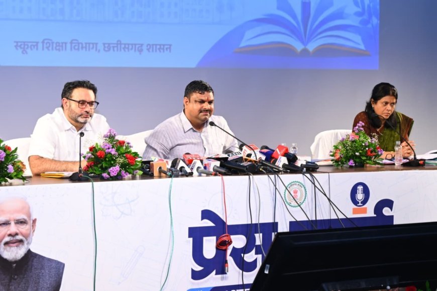 ‘स्कूल को अपना समझें, बच्चों पर फोकस करें’: शिक्षा मंत्री यादव ने अफसरों को दिखाई आईना