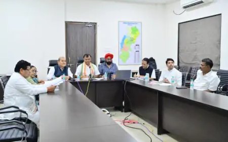 राजीव भवन में कांग्रेस की अनुशासन बैठक, 36 वापसी आवेदनों पर हुई चर्चा