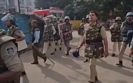 सड़क चौड़ीकरण की कार्रवाई पर उज्जैन में तनाव, मस्जिद के हिस्से को हटाने का विरोध