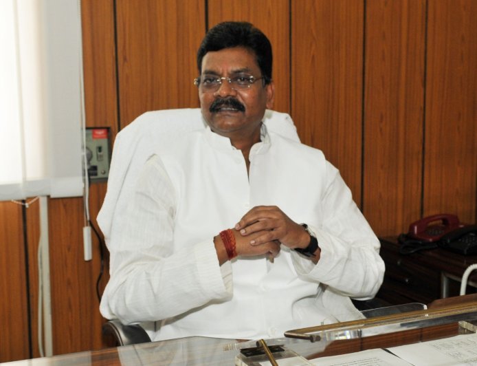 स्मार्ट मीटर पर गरमाई सियासत, महंत ने CM को पत्र लिखकर उठाए रीडिंग पर सवाल