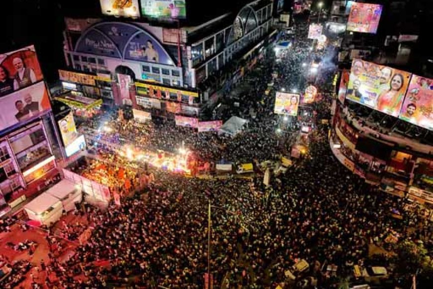रायपुर की गणेश झांकी में आस्था के साथ अव्यवस्था के दृश्य भी आए सामने