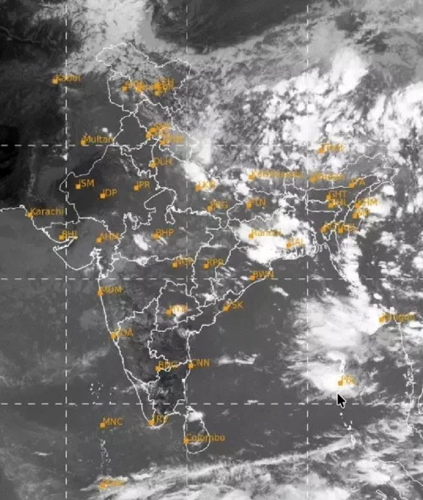 आसमान साफ, मानसून सुस्त: सैटेलाइट में देश के ज्यादातर हिस्से से बादल गायब