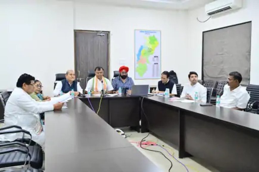 राजीव भवन में कांग्रेस की अनुशासन बैठक, 36 वापसी आवेदनों पर हुई चर्चा