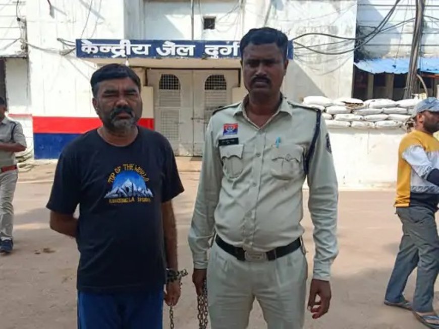 नौकरी दिलाने का झांसा देकर 11 लाख रुपए ऐंठे