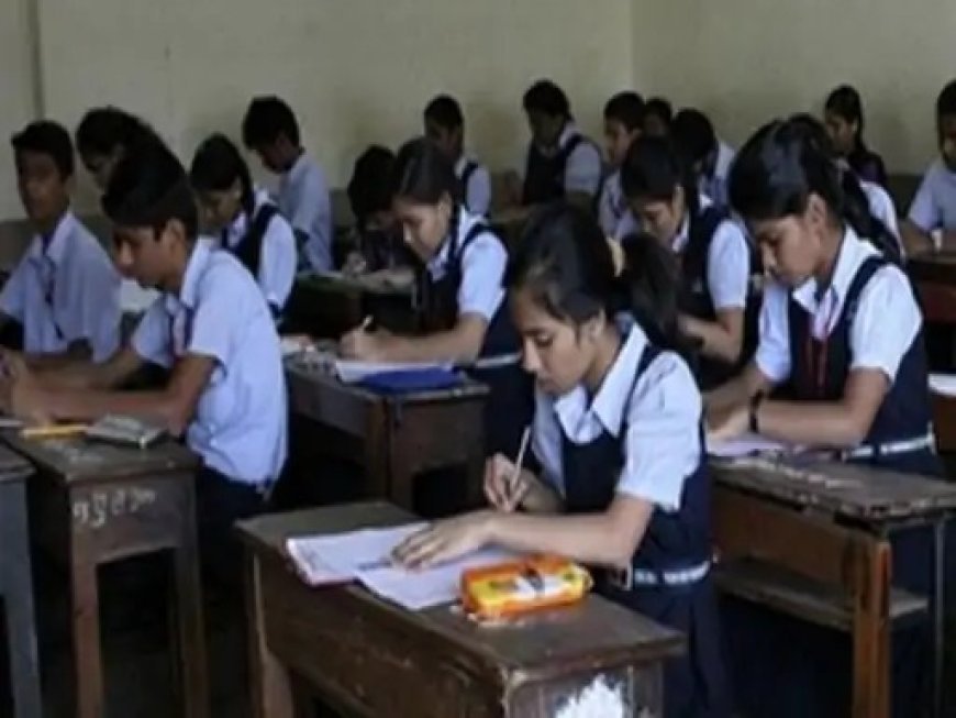छत्तीसगढ़ में स्कूलों की छुट्टियों का कैलेंडर जारी, दशहरा-दीपावली और सर्दी में 15 दिन रहेगा अवकाश
