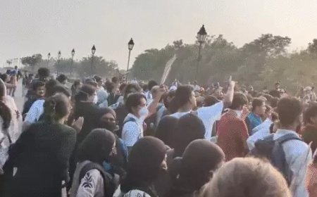 जंतर-मंतर तक नहीं पहुंच सके प्रदर्शनकारी, कई नेता हिरासत में