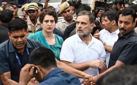 एसआईआर के विरोध में सुप्रीम कोर्ट कूच करेगा विपक्ष, राहुल गांधी उठाएंगे चुनाव प्रक्रिया पर सवाल