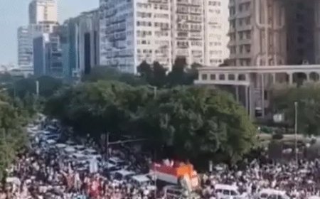 एसआईआर पर सड़क से सुप्रीम कोर्ट तक विपक्ष की दस्तक