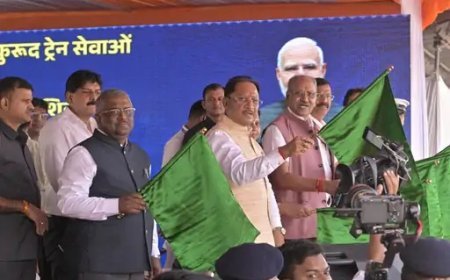 बस्तर और धमतरी अंचल को मिली रेल की सौगात, रावघाट तक शुरू हुई ट्रेन
