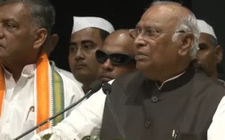 खड़गे की टिप्पणी पर छत्तीसगढ़ में सियासी घमासान