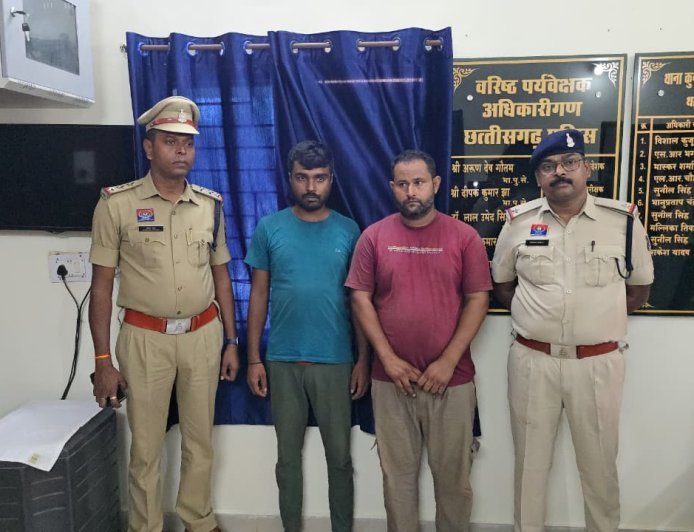 मिर्ची की बोरियों के नीचे छिपा रखा था 440 किलो गांजा, लावाकेरा बैरियर पर दो तस्कर गिरफ्तार