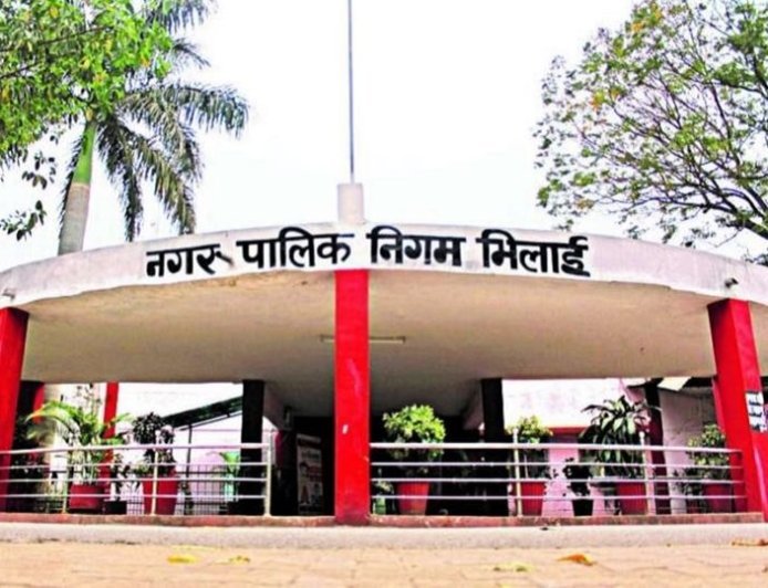 पेवर ब्लॉक भुगतान विवाद में इंजीनियरों को हाईकोर्ट से राहत