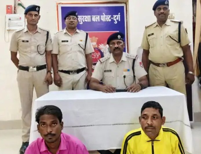 रेल संपत्ति चोरी के 5 साल पुराने मामलों में दो आरोपी गिरफ्तार