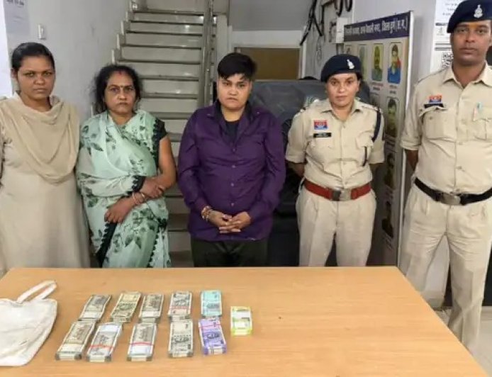 कर्ज चुकाने के बाद भी नहीं मिली राहत, ब्याज वसूली और धमकी के आरोप में मां-बेटी पकड़ी गईं