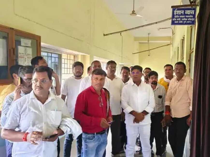 पुतला दहन मामले में राकेश ठाकुर समेत 9 कांग्रेस नेताओं की कोर्ट में पेशी