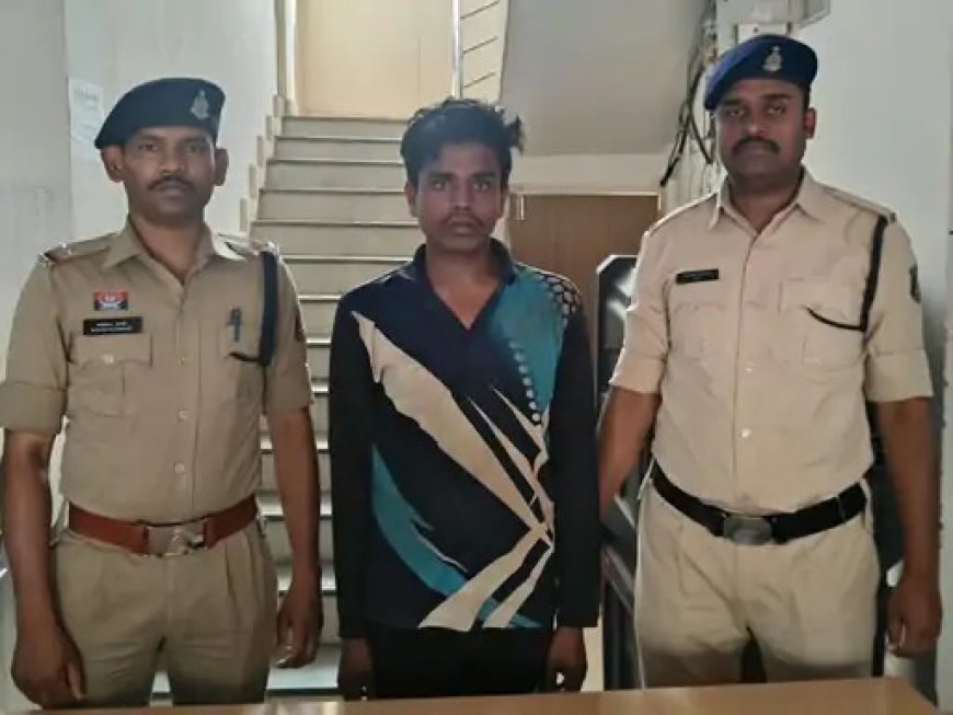 राशन कार्डधारियों का चावल खरीदकर घर में भरता था आरोपी, 24 क्विंटल जब्त