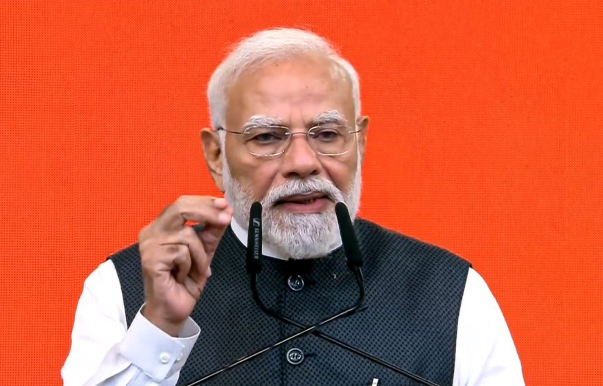 शताब्दी वर्ष विजयादशमी उत्सव: नागपुर में गूंजी राष्ट्र निर्माण और वैचारिक अनुशासन की हुंकार